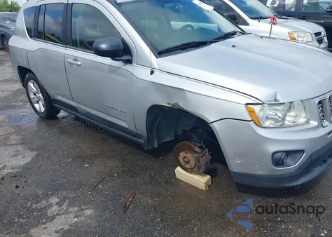 2011 Jeep Compass из США, поврежденный, VIN 1J4NF1FB3BD187629